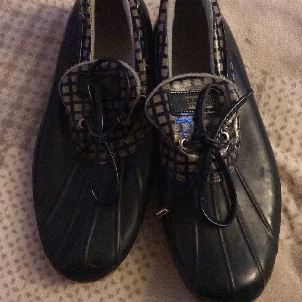 Woman’s Sperry duck shoes size 10